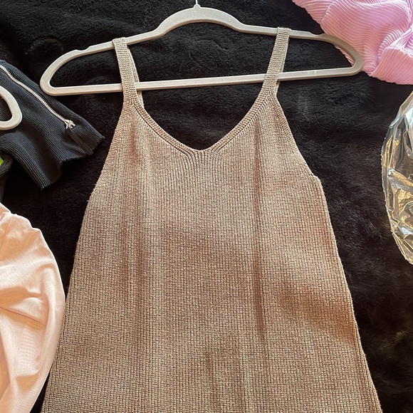 Cute dynamite summer knit dress - Picture 2 of 3